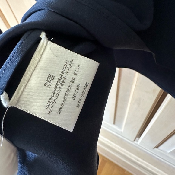 BCBG Silk top XXS - Picture 3 of 4